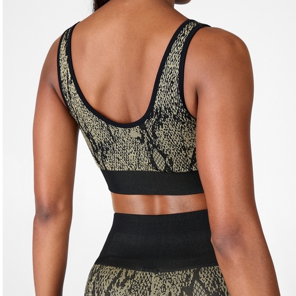 Fabletics Sports Bra - Picture 3 of 7
